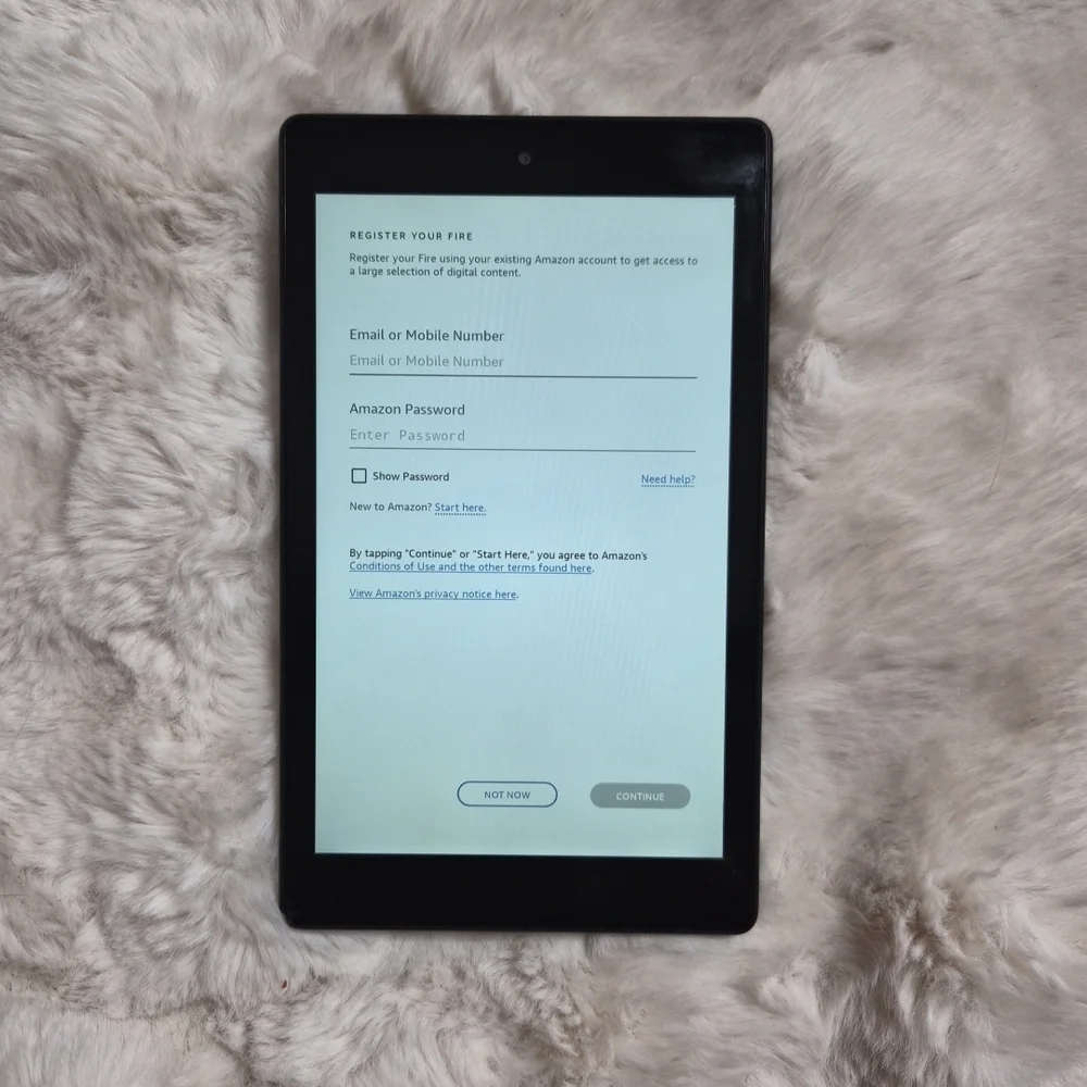 Amazon Kindle Fire HD 8 Tablet Device Black L5S83A Model Wi Fi Travel Streaming